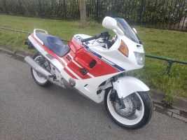 Honda CBR1000 F (1)